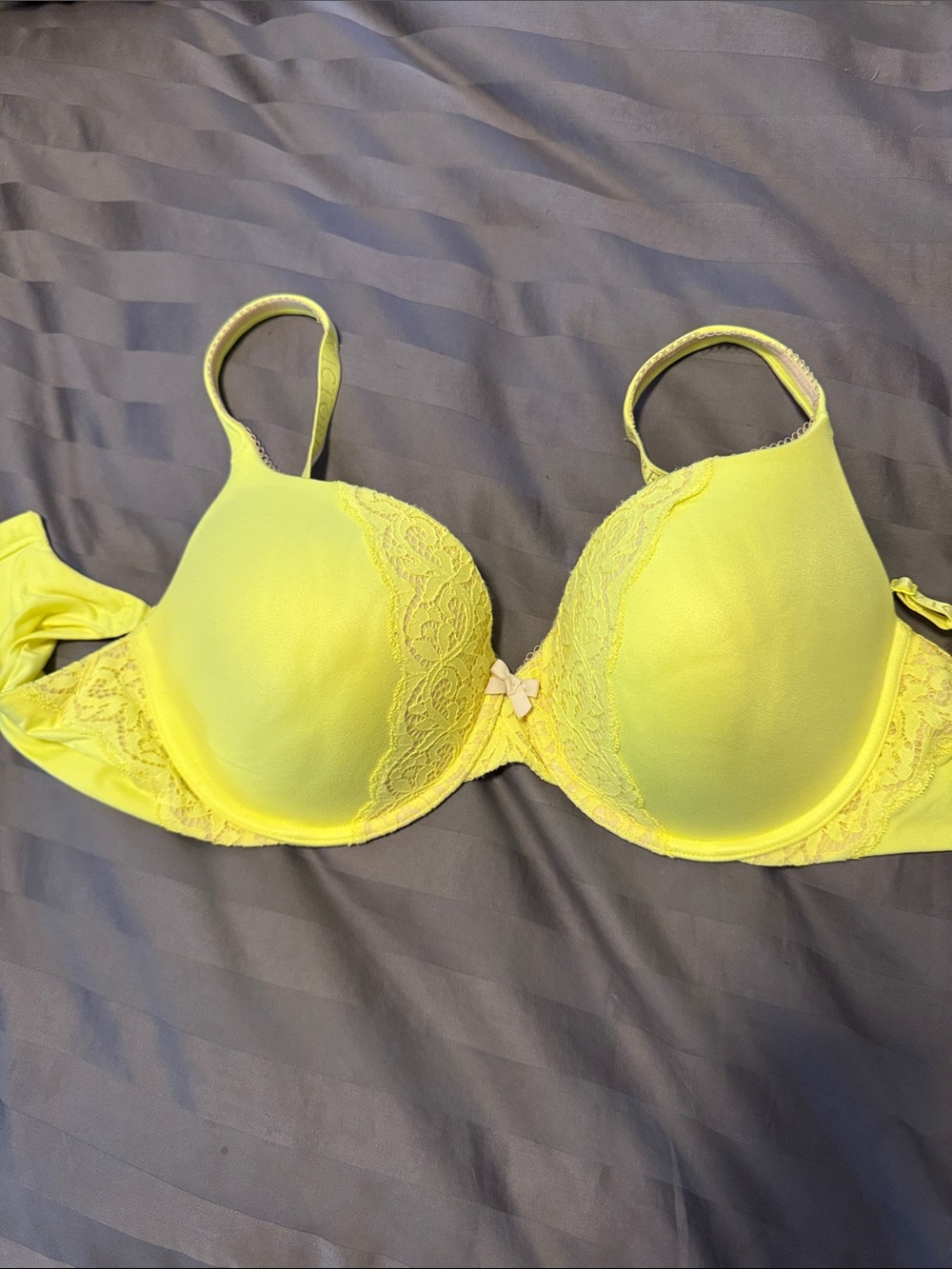 Victoria's Secret Bright Yellow Lace Body Bra